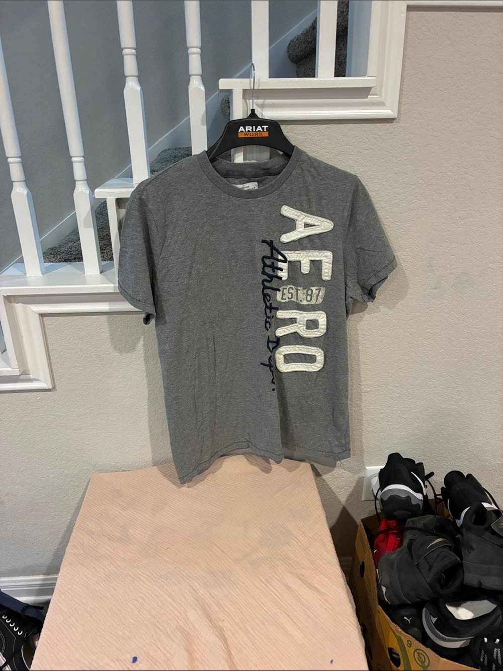 Aero Men's Short-Sleeve Gray Logo Tee